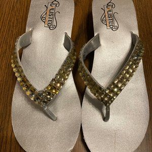 Glamour sandals by Unlisted by Kenneth Cole